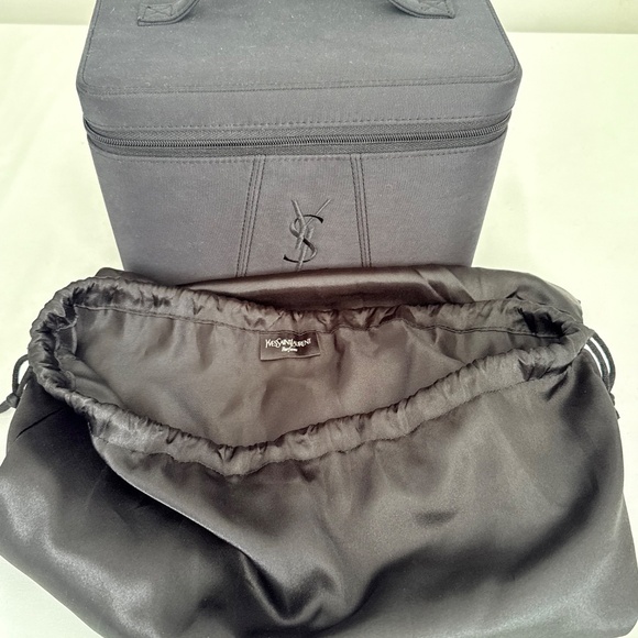 Yves Saint Laurent cosmetic box - Picture 14 of 14